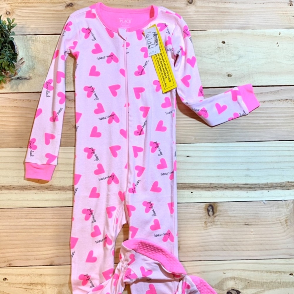 NWT The Children’s Place Hearts Pajamas